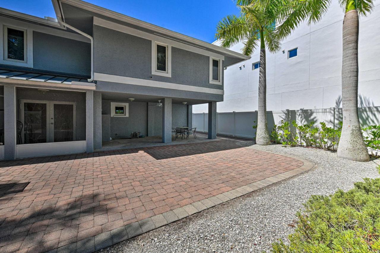 Lido Key Hideout With Patio And Yard And Walk To Beach! Sarasota Exterior photo